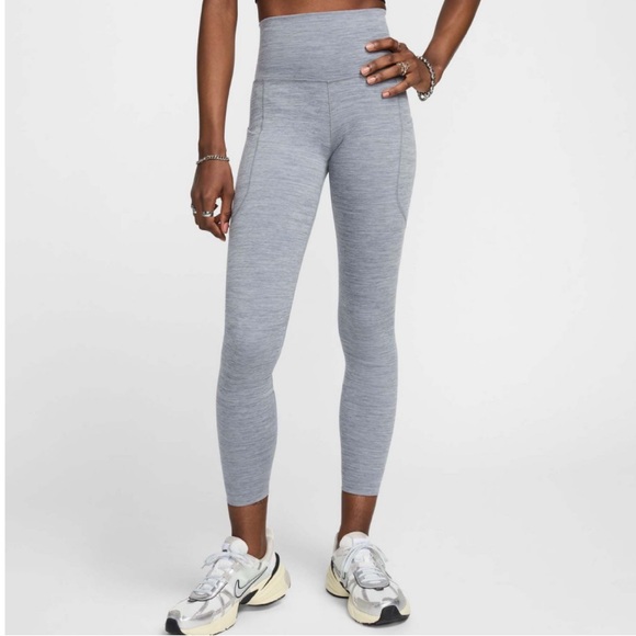 Nike One Women's High-Waisted 7/8 Leggings with Pockets New! - Picture 1 of 8